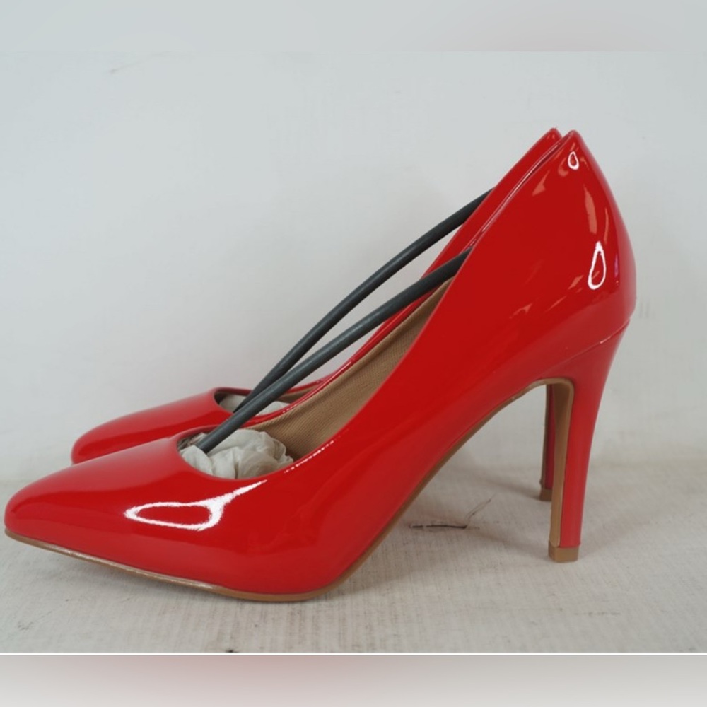 TOP Moda Vibrant Red Heels - Picture 6 of 9